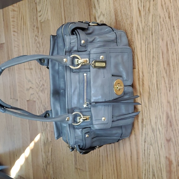 Coach Handbags - Vintage Leather Coach bag